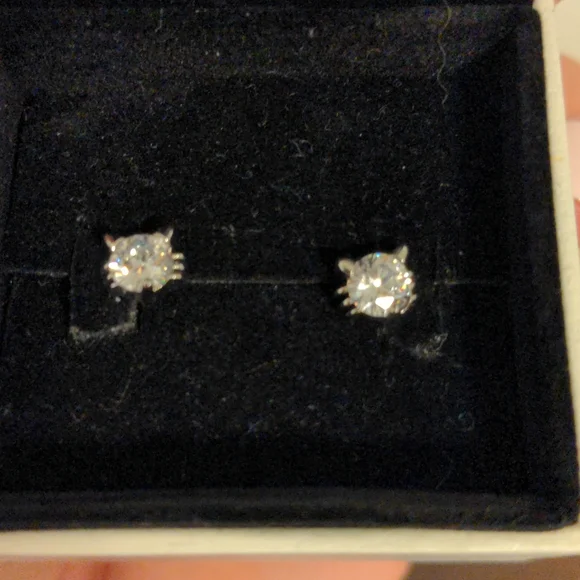 Cat Earrings - Picture 2 of 3